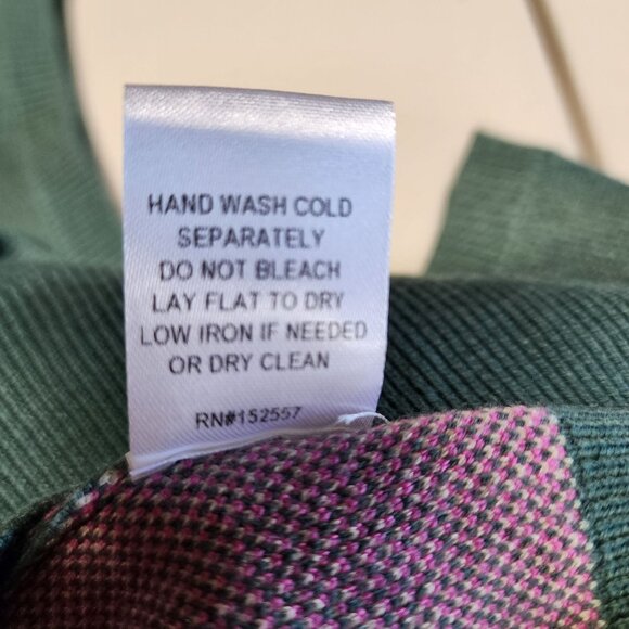 Bailey Rose Green Knit Crop Tank With Pink Daisy Flowers Size XS NWT - Picture 7 of 7